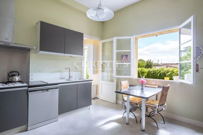 Image No.4-5 Bed House for sale