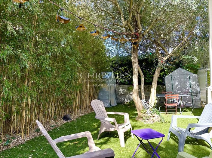 Image No.11-3 Bed House for sale