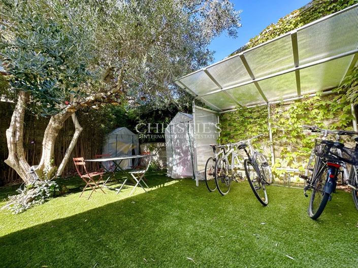 Image No.12-3 Bed House for sale