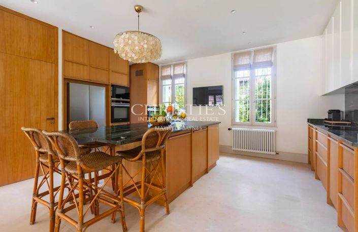 Image No.5-5 Bed House for sale