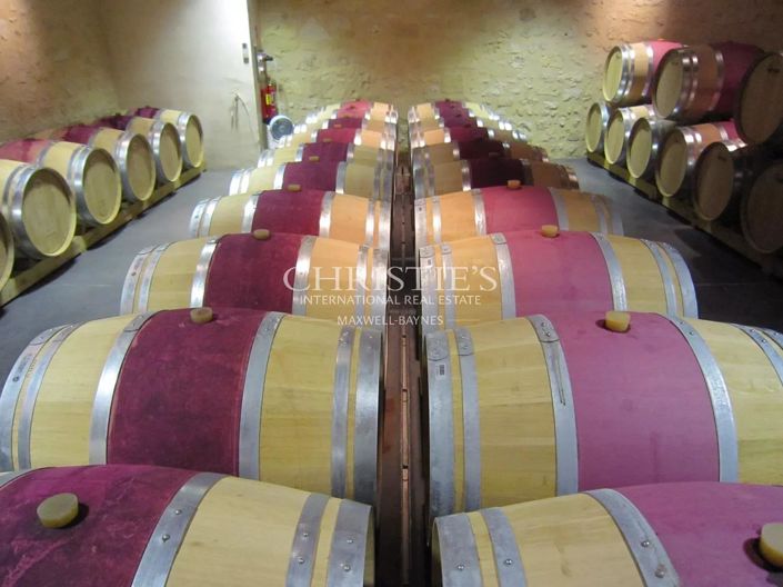 Image No.17-6 Bed House for sale