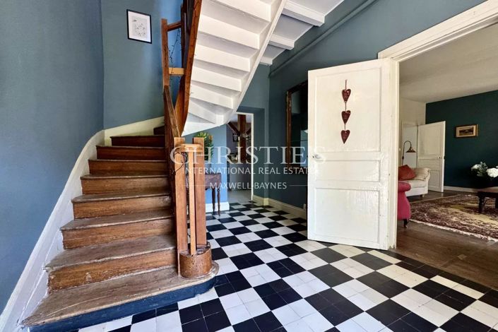 Image No.16-12 Bed House for sale