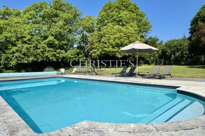 Image No.29-12 Bed House for sale