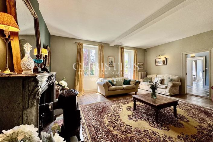 Image No.7-12 Bed House for sale