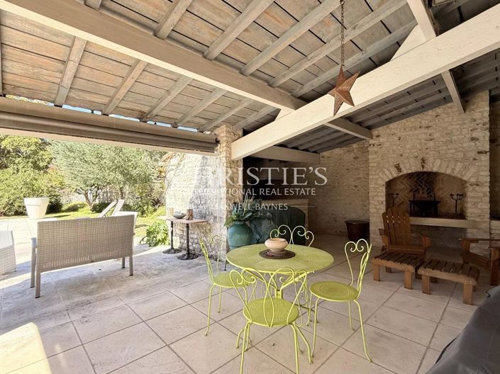 Image No.8-6 Bed House for sale