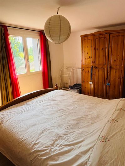 Image No.12-5 Bed House for sale