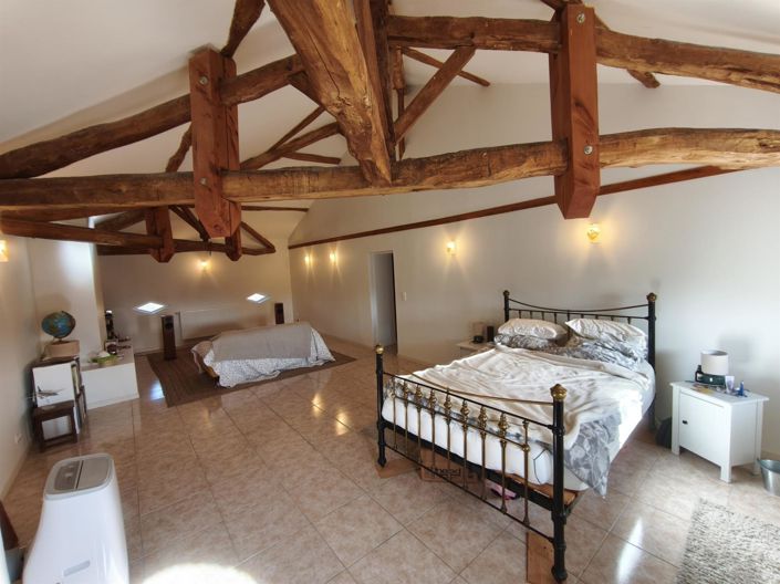 Image No.12-5 Bed House for sale