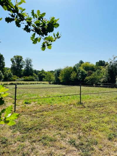 Image No.4-5 Bed House for sale