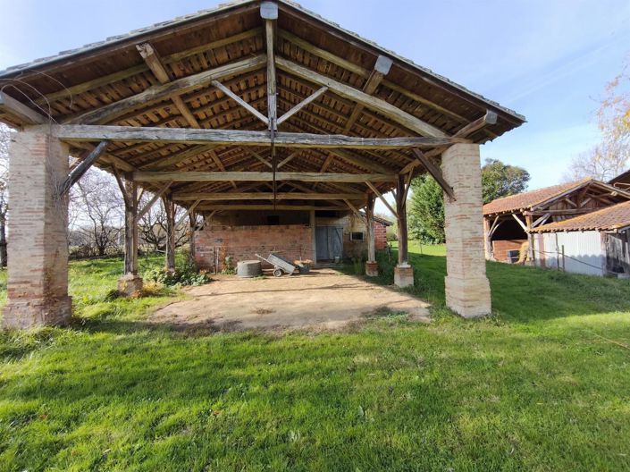 Image No.5-5 Bed House for sale