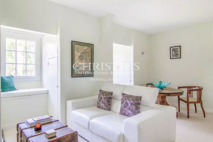 Image No.21-10 Bed House for sale