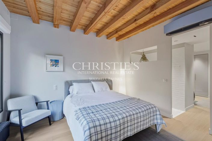 Image No.11-3 Bed House for sale