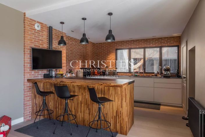 Image No.9-3 Bed House for sale