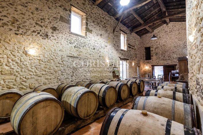 Image No.26-7 Bed House for sale