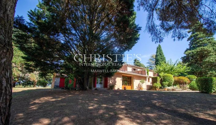 Image No.3-5 Bed House for sale