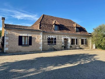 6 Bed House for sale