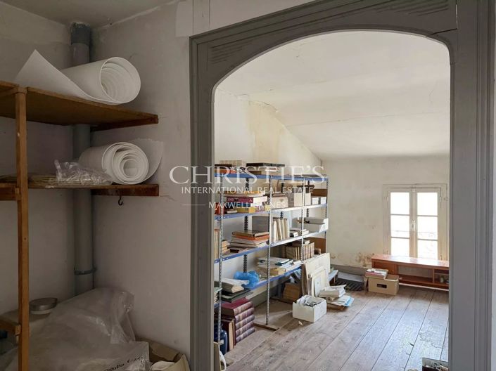 Image No.23-6 Bed House for sale