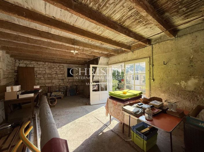 Image No.25-6 Bed House for sale