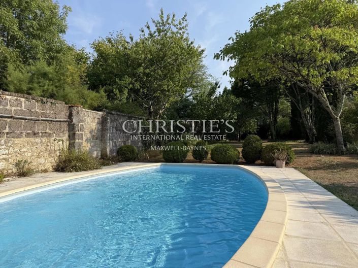 Image No.5-6 Bed House for sale