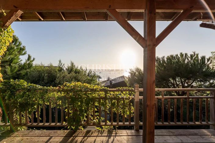 Image No.2-6 Bed House for sale