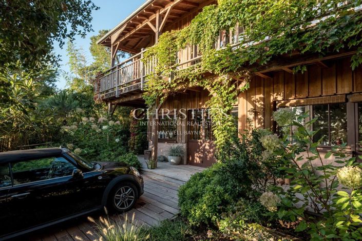 Image No.22-6 Bed House for sale