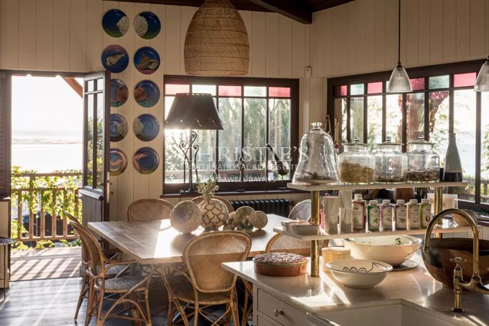 Image No.3-6 Bed House for sale