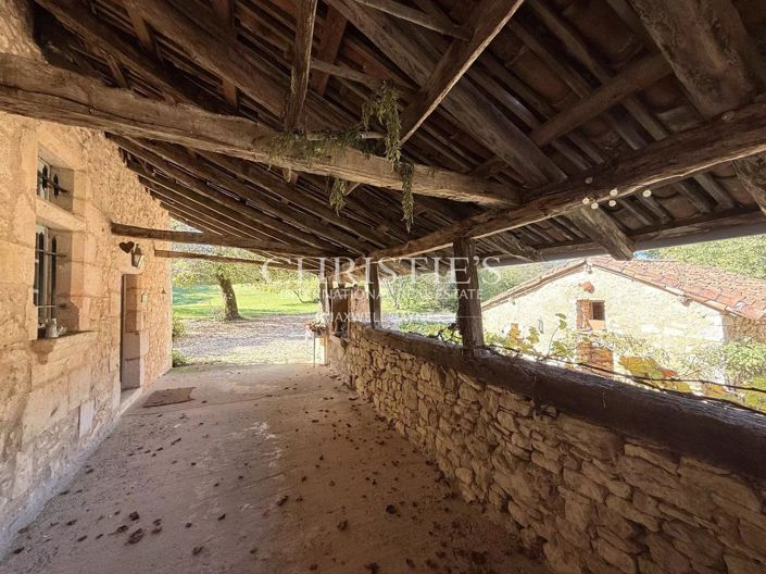 Image No.13-8 Bed House for sale