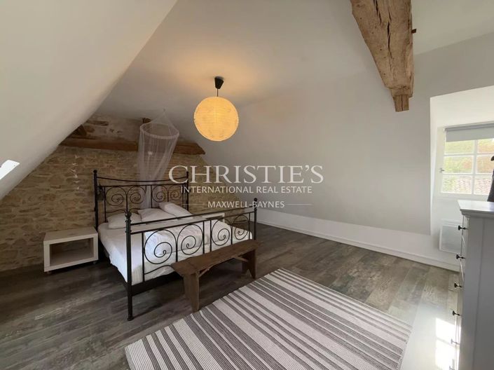 Image No.22-8 Bed House for sale