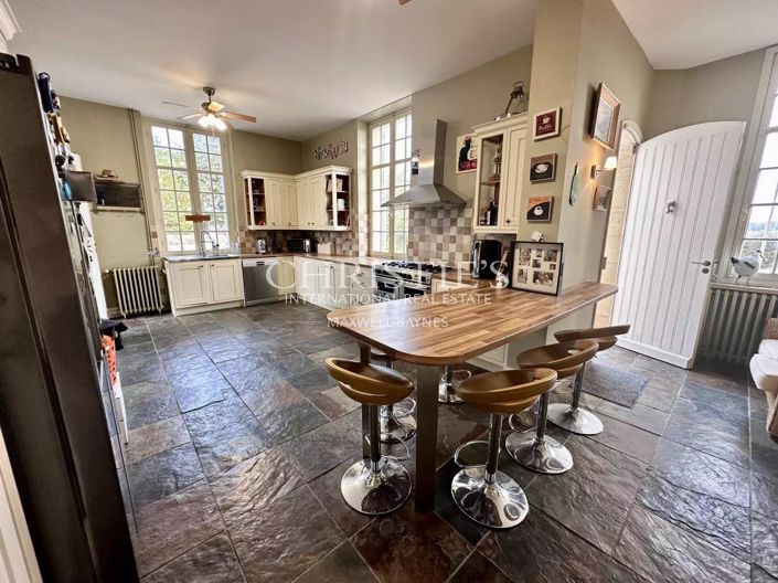 Image No.7-4 Bed House for sale