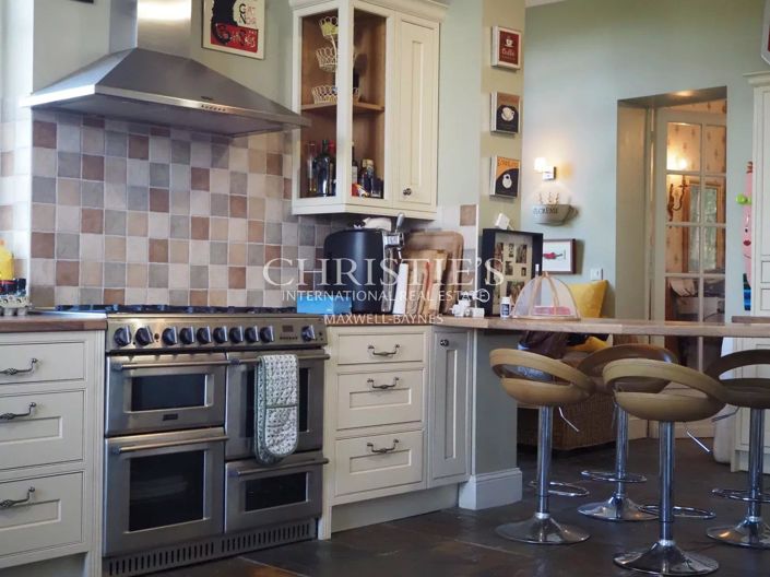 Image No.9-4 Bed House for sale