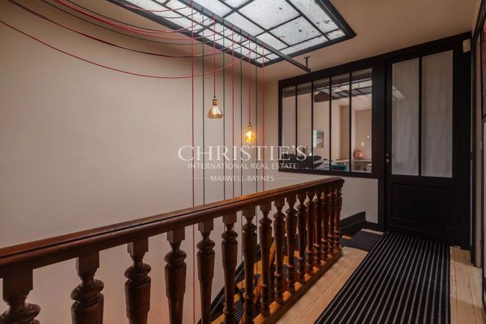 Image No.12-5 Bed House for sale