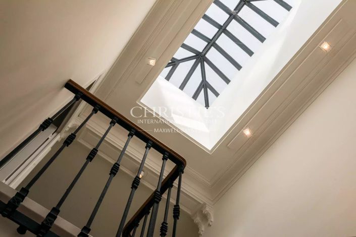 Image No.25-5 Bed House for sale