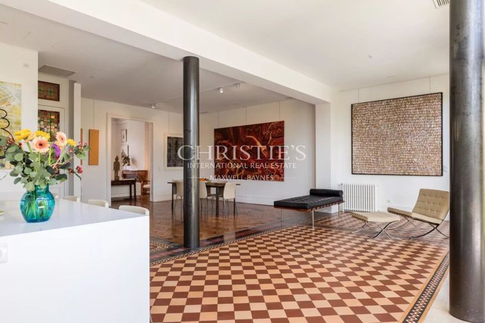 Image No.3-5 Bed House for sale