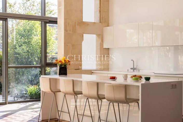 Image No.5-5 Bed House for sale