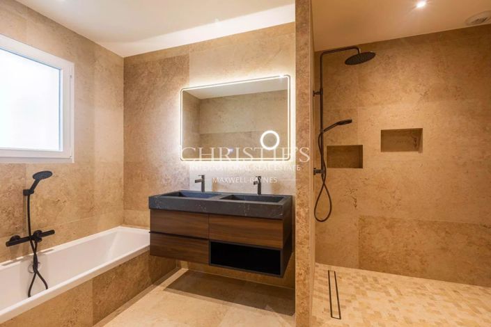 Image No.11-4 Bed House for sale