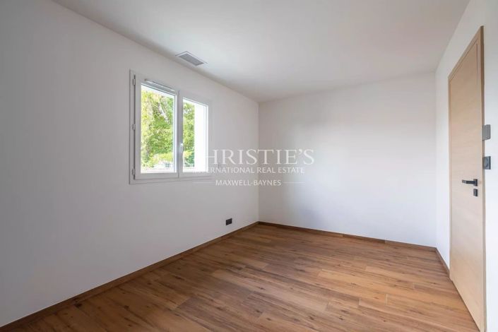 Image No.13-4 Bed House for sale