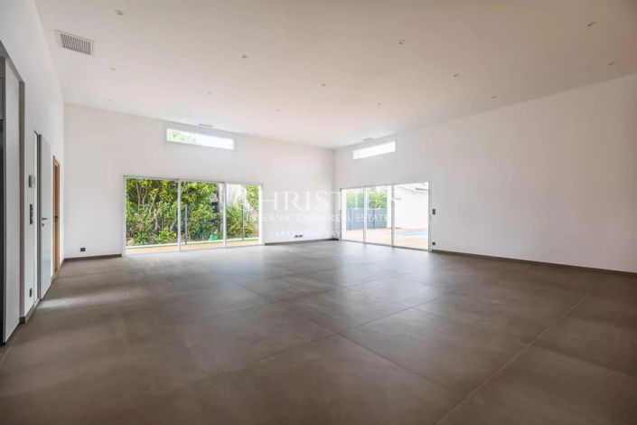 Image No.7-4 Bed House for sale