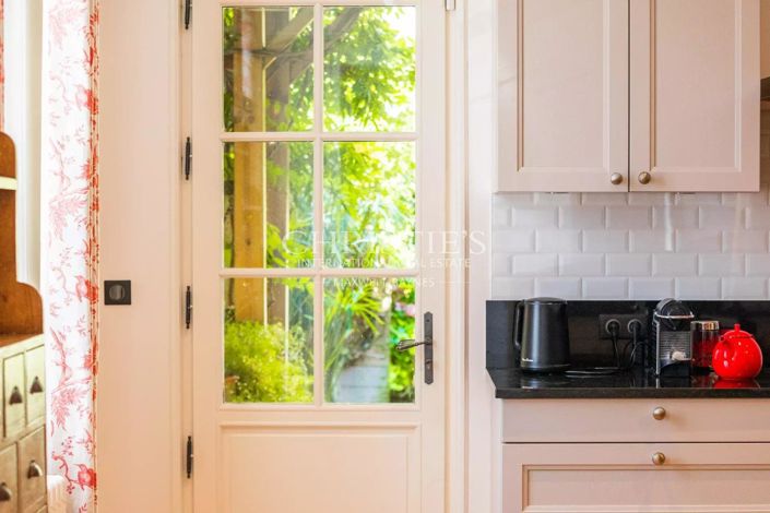 Image No.17-4 Bed House for sale