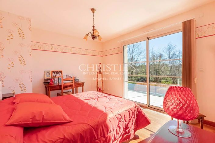 Image No.18-3 Bed House for sale