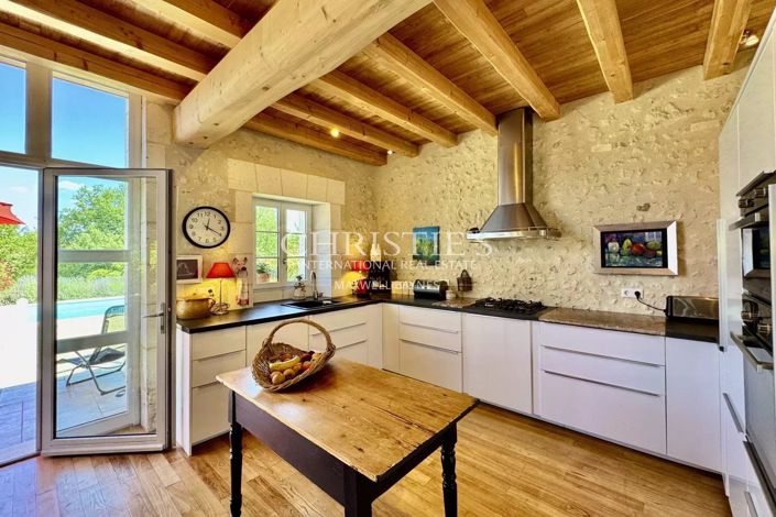 Image No.14-3 Bed House for sale