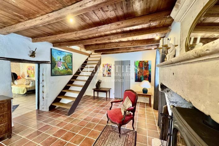 Image No.25-3 Bed House for sale