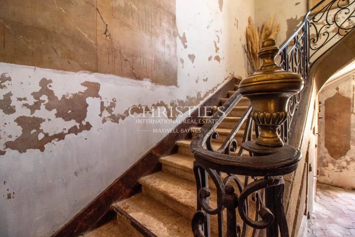 Image No.10-6 Bed House for sale