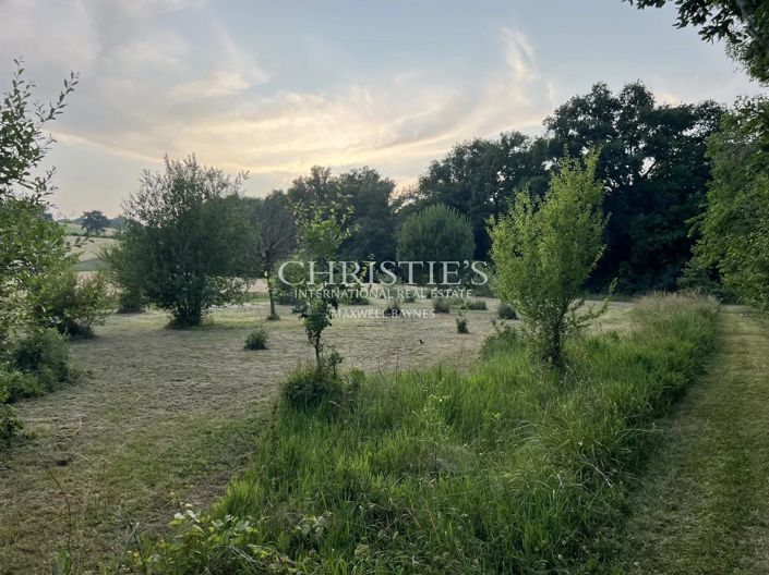 Image No.18-6 Bed House for sale