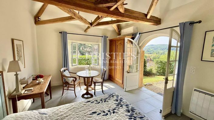 Image No.22-6 Bed House for sale