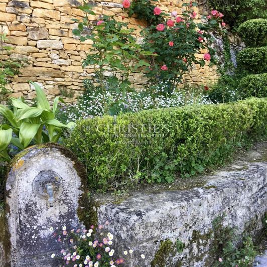 Image No.28-6 Bed House for sale