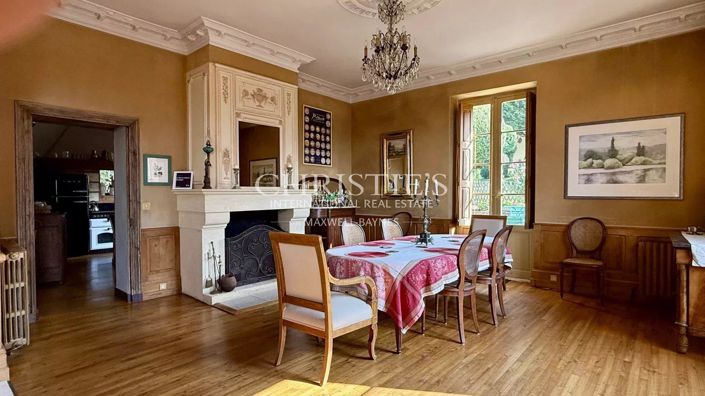 Image No.6-6 Bed House for sale