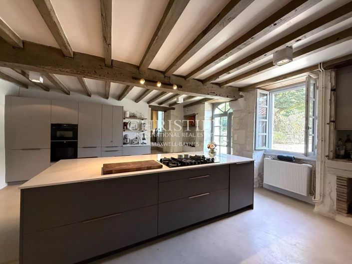 Image No.13-7 Bed House for sale