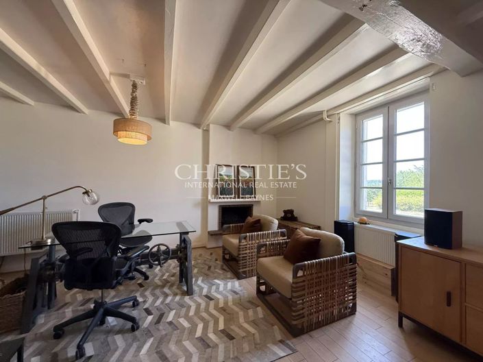 Image No.16-7 Bed House for sale