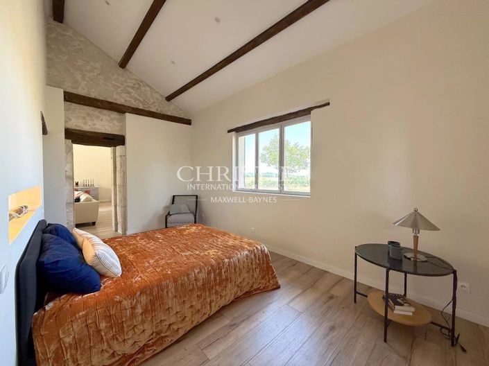 Image No.32-7 Bed House for sale