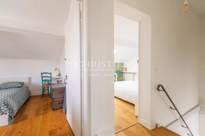 Image No.20-4 Bed House for sale