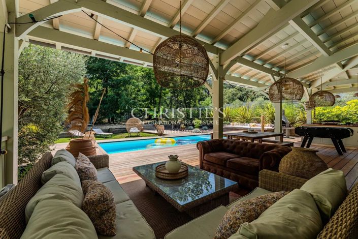 Image No.2-5 Bed House for sale